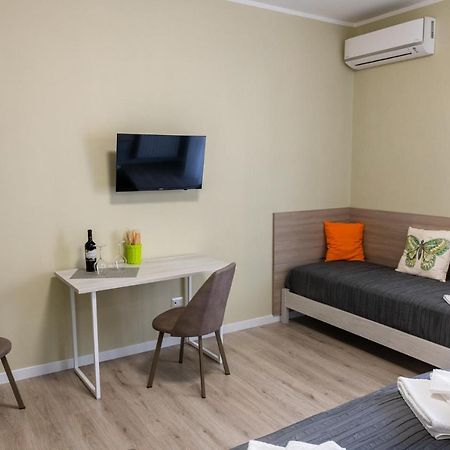 Bacco E Barocco Bed & Breakfast Lecce Bagian luar foto