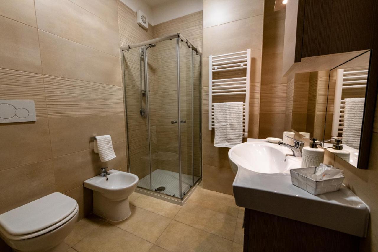 Bacco E Barocco Bed & Breakfast Lecce Bagian luar foto