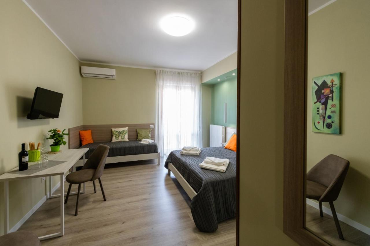 Bacco E Barocco Bed & Breakfast Lecce Bagian luar foto