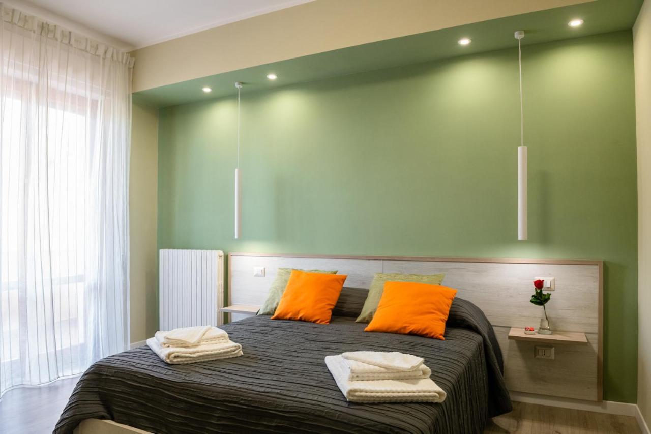 Bacco E Barocco Bed & Breakfast Lecce Bagian luar foto