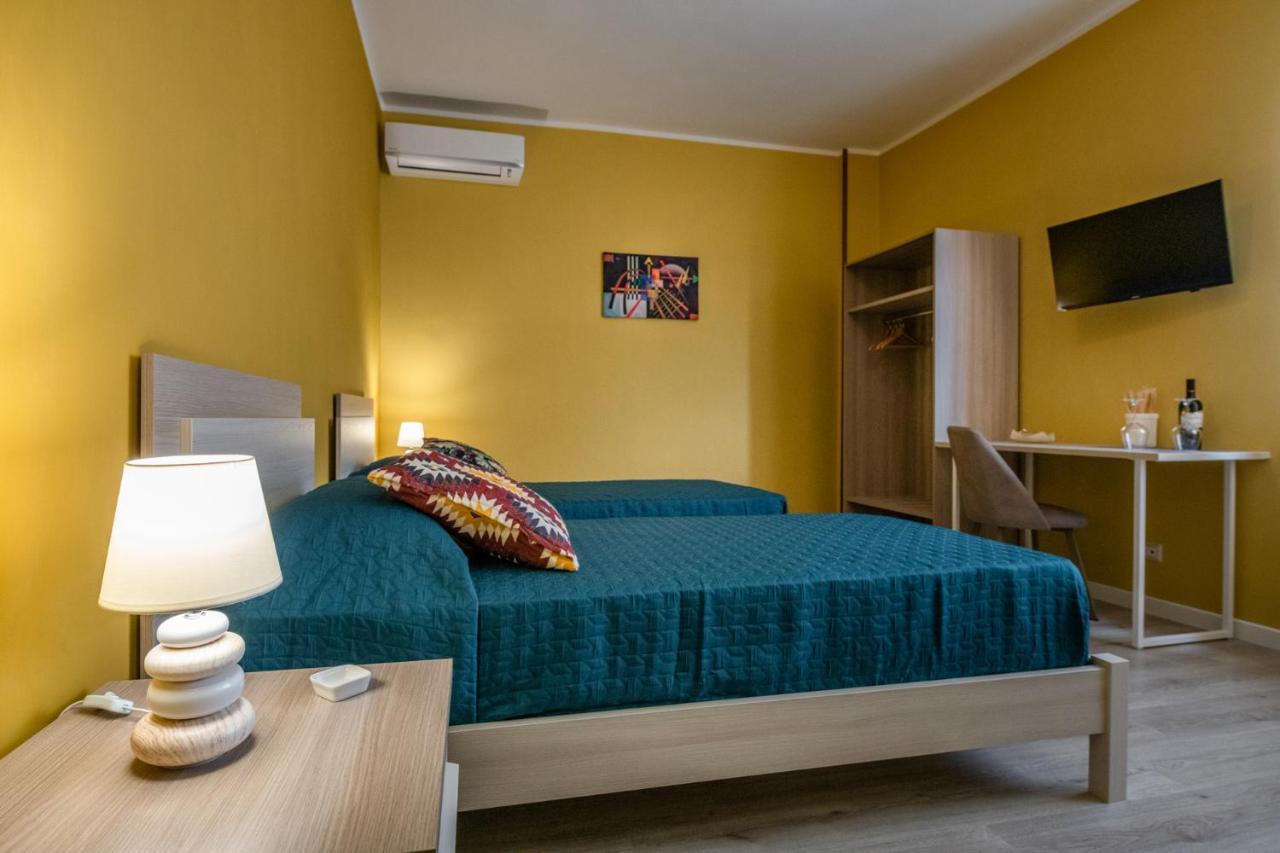 Bacco E Barocco Bed & Breakfast Lecce Bagian luar foto