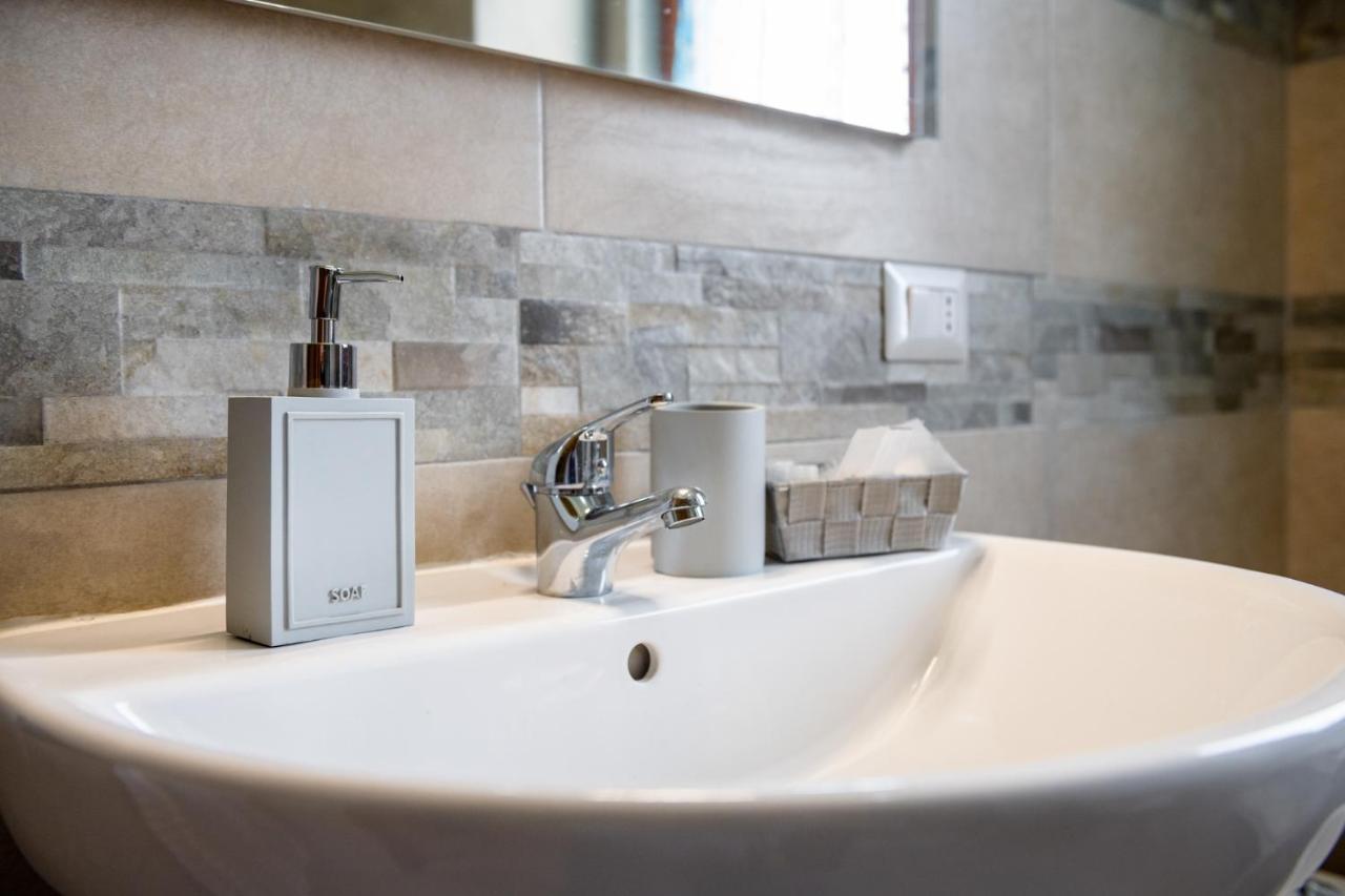Bacco E Barocco Bed & Breakfast Lecce Bagian luar foto